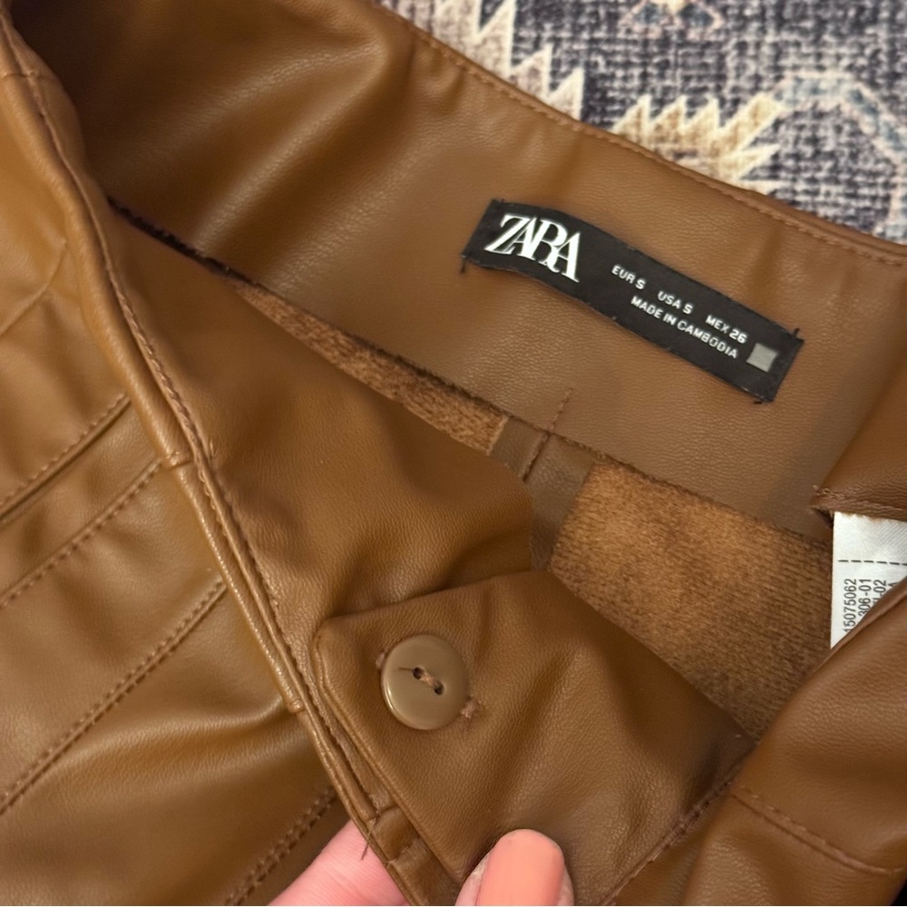 ZARA Faux Leather Straight Leg Pleated High Waist Pants Brown Women’s Size Small - Picture 11 of 15